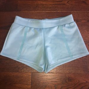 Fabletics Kendall Short, Size XS (2-4)!! 💙